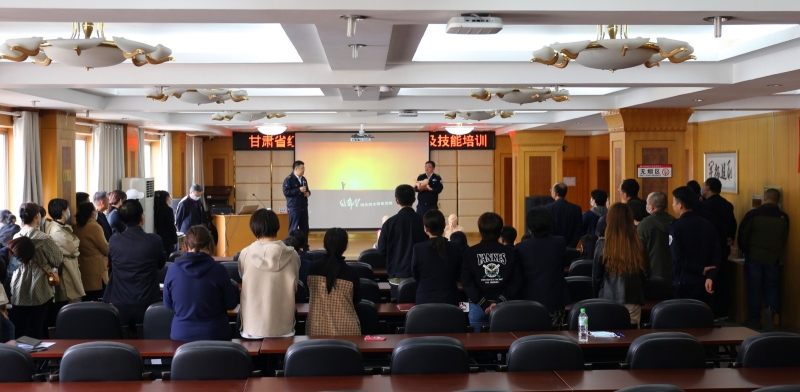 【“三抓三促”行動(dòng)進(jìn)行時(shí)】之十三中心赴省紅十字血液中心急救科普知識(shí)培訓(xùn)