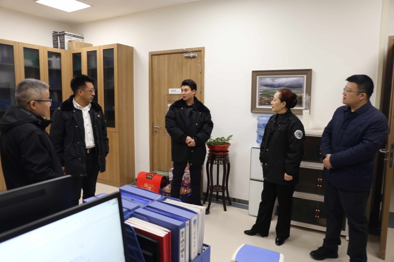 省緊急醫(yī)療救援中心開展春節(jié)前夕慰問職工活動(dòng)
