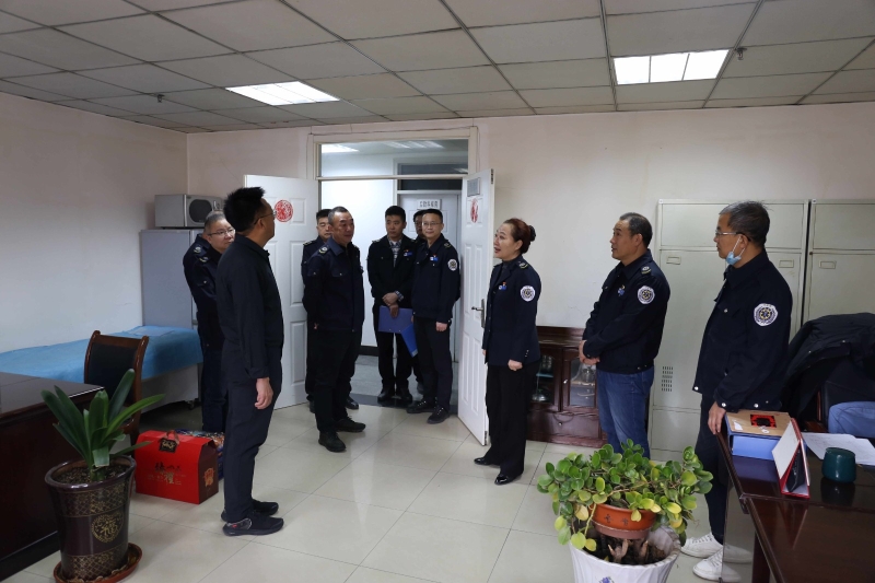 省緊急醫(yī)療救援中心開展春節(jié)前夕慰問職工活動(dòng)