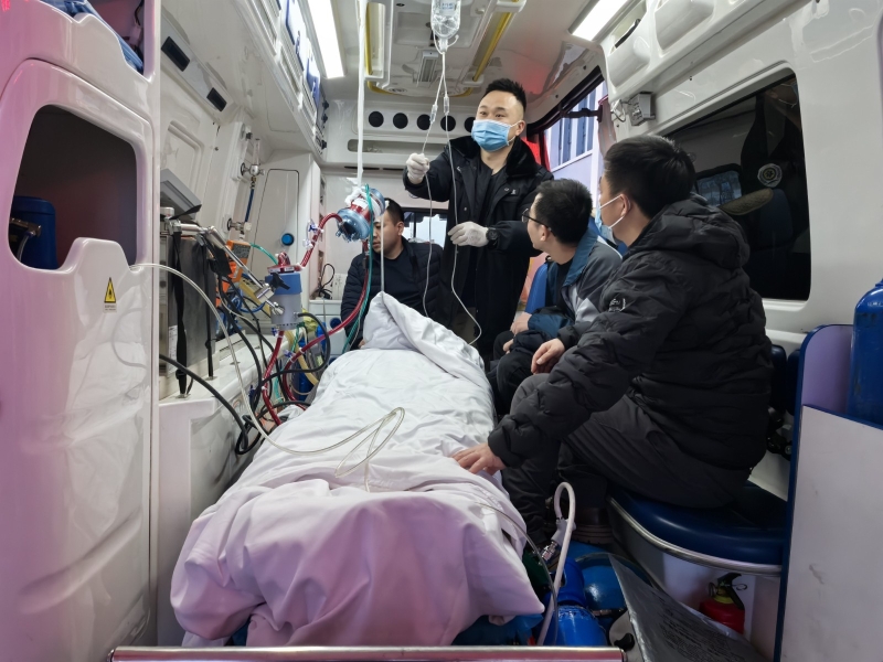 【“三抓三促”行動進行時】之三十九 ECMO轉運:跨越艱險,為生命續航
