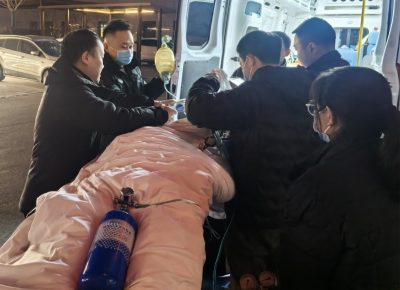 【“三抓三促”行動進行時】之三十九 ECMO轉運:跨越艱險,為生命續航 【“三抓三促”行動進行時】之三十九 ECMO轉運:跨越艱險,為生命續航