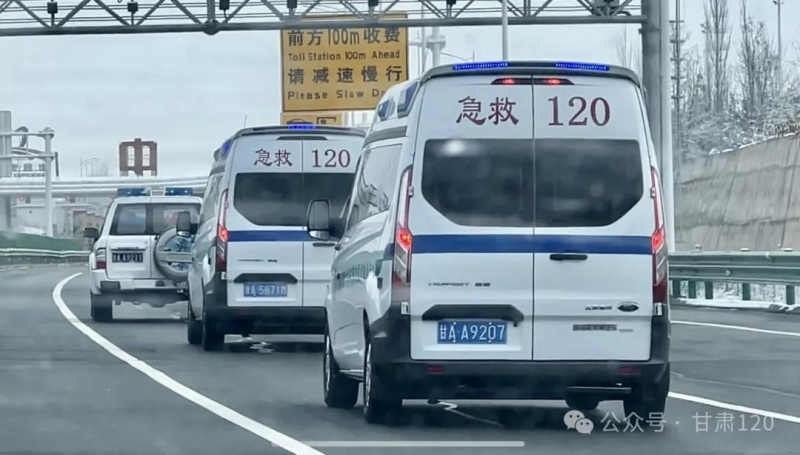 實(shí)戰(zhàn)錘煉,使命擔(dān)當(dāng)——省緊急醫(yī)療救援中心完成極端天氣長(zhǎng)途拉練 實(shí)戰(zhàn)錘煉,使命擔(dān)當(dāng)——省緊急醫(yī)療救援中心完成極端天氣長(zhǎng)途拉練