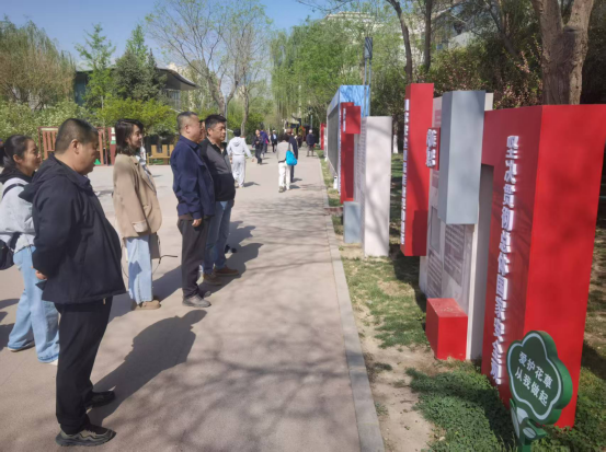 省緊急醫(yī)療救援中心黨總支開(kāi)展“筑牢作風(fēng)建設(shè)基石,守護(hù)國(guó)家安全防線(xiàn)”主題黨日活動(dòng) 省緊急醫(yī)療救援中心黨總支開(kāi)展“筑牢作風(fēng)建設(shè)基石,守護(hù)國(guó)家安全防線(xiàn)”主題黨日活動(dòng)